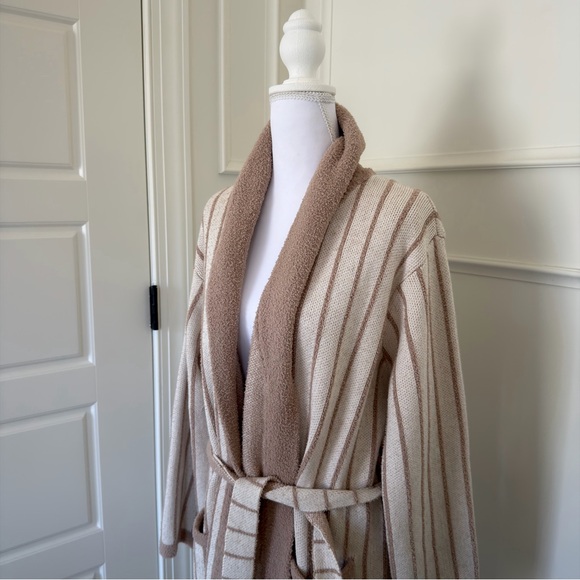 Barefoot Dreams CozyChic® Cotton Pinstripe Robe in S/M - Picture 2 of 10